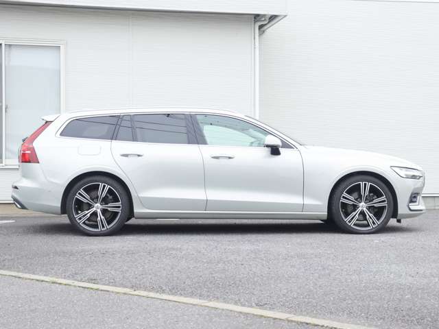 ボルボ Ｖ６０ Ｔ５　インスクリプション R1年 (関東) 99