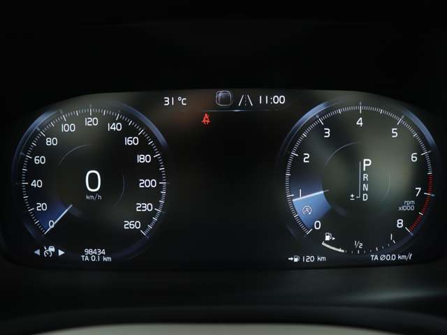 ボルボ Ｖ６０ Ｔ５　インスクリプション R1年 (関東) 99