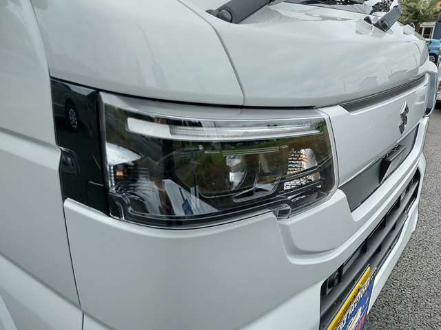 スズキ キャリイトラック ６６０ ＫＣ農繁 ３方開 ４ＷＤ R8年 () 99