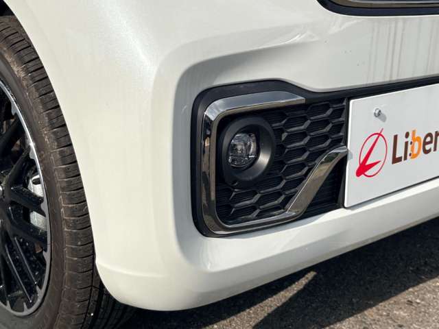 ホンダ Ｎ　ＢＯＸ カスタム ６６０ ターボ コーディネートスタイル モノトーン R8年 () 99