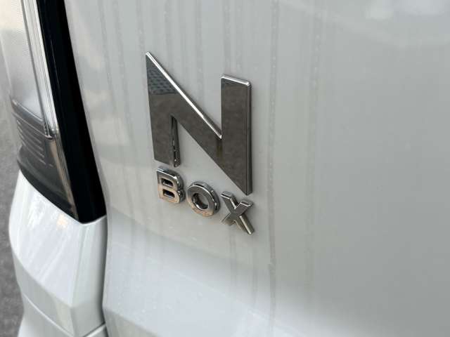 ホンダ Ｎ　ＢＯＸ カスタム ６６０ ターボ コーディネートスタイル モノトーン R8年 () 99