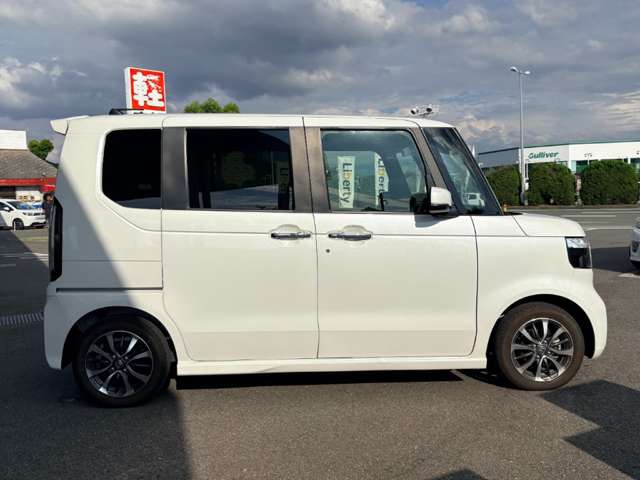 ホンダ Ｎ　ＢＯＸ カスタム ６６０ R6年 () 99