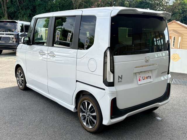 ホンダ Ｎ　ＢＯＸ カスタム ６６０ R6年 () 99