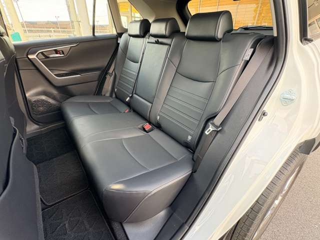 トヨタ ＲＡＶ４ ２．０ Ｇ Ｚパッケージ ４ＷＤ R3年 () 99