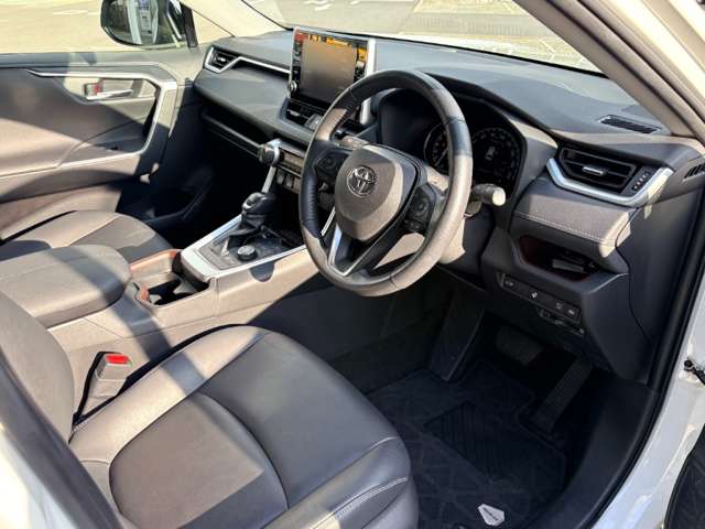 トヨタ ＲＡＶ４ ２．０ Ｇ Ｚパッケージ ４ＷＤ R3年 () 99