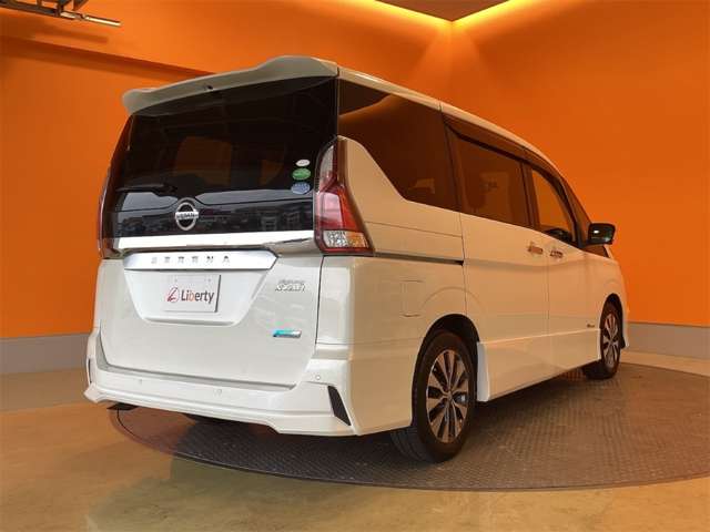 日産 セレナ ２．０ ハイウェイスター H29年 () 99
