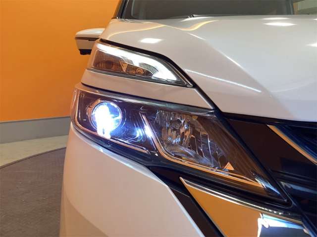 日産 セレナ ２．０ ハイウェイスター H29年 () 99