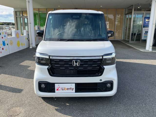 ホンダ Ｎ　ＢＯＸ カスタム ６６０ ターボ ブラック スタイル R8年 (九州・沖縄) 99