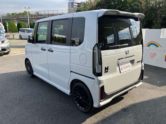ホンダ Ｎ　ＢＯＸ カスタム ６６０ ターボ ブラック スタイル R8年 (九州・沖縄) 99