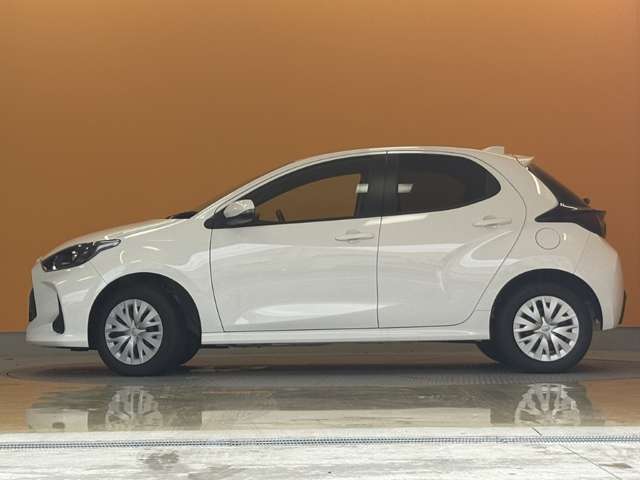 トヨタ ヤリス １．５ ハイブリッド Ｘ Ｅ－ＦＯＵＲ ４ＷＤ R5年 (甲信越・北陸) 99