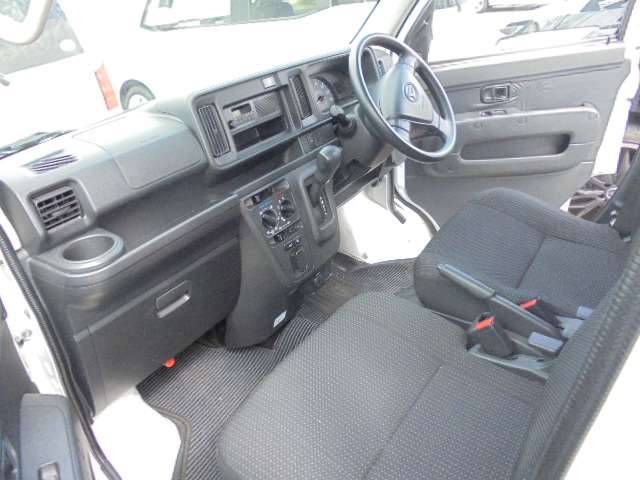 ダイハツ ハイゼットカーゴ ６６０ デラックス ＳＡＩＩＩ ハイルーフ ４ＷＤ R2年 () 99