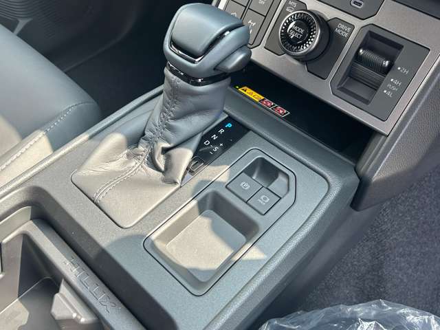 トヨタ ハイラックス ２．８ Ｚ ディーゼルターボ ４ＷＤ R8年 (九州・沖縄) 99