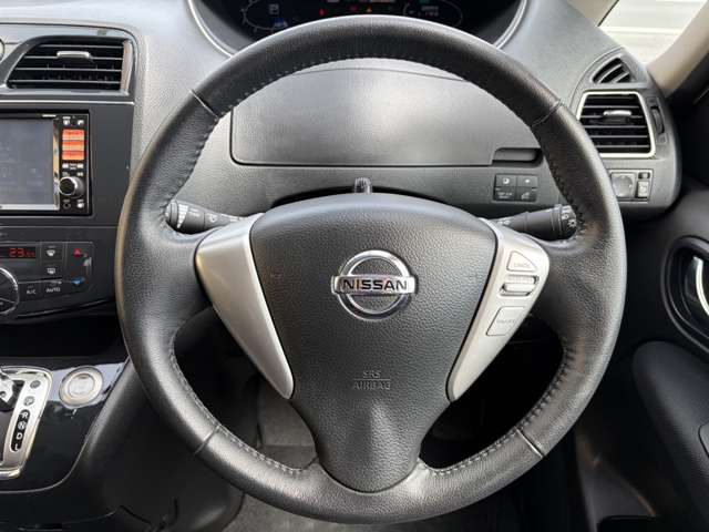 日産 セレナ ２．０ ハイウェイスター H23年 (近畿) 99