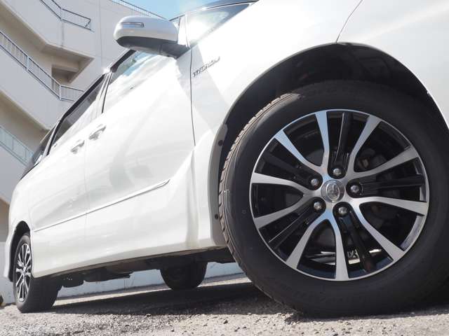 トヨタ エスティマ　ハイブリッド ２．４ アエラス プレミアム エディション ４ＷＤ H28年 (甲信越・北陸) 99