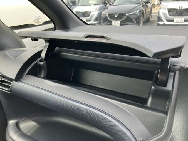 トヨタ ヴォクシー ２．０ ＺＳ 煌 H27年 (甲信越・北陸) 99