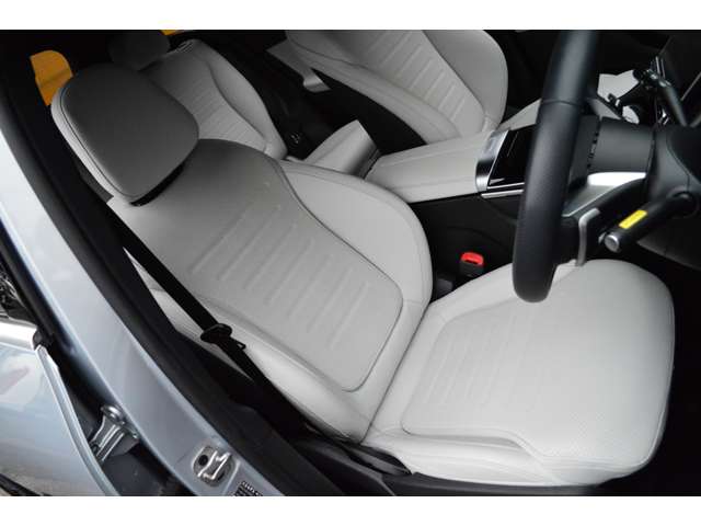 メルセデスベンツ ＧＬＣクラス ２２０ Ｄ ４マチック （ＩＳＧ搭載モデル） ＡＭＧラインパッケージ ディーゼルターボ４ＷＤ ＭＰ２０２４０１ R6年 (関東) 99