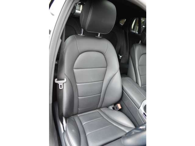 メルセデスベンツ ＧＬＣクーペ ２２０ Ｄ ４マチック ４ＷＤ R3年 (関東) 99