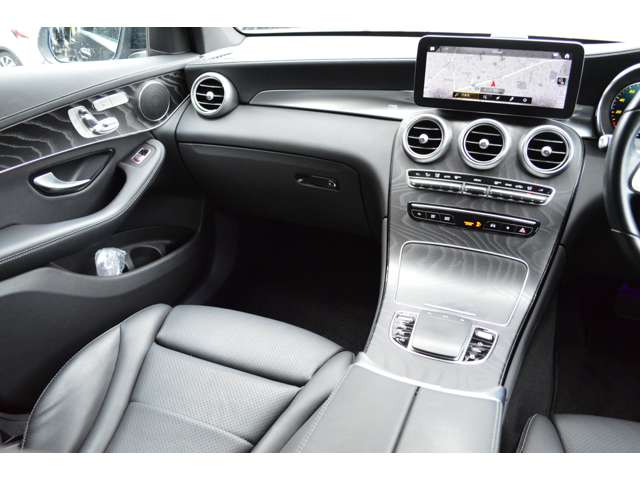 メルセデスベンツ ＧＬＣクーペ ２２０ Ｄ ４マチック ４ＷＤ R3年 (関東) 99