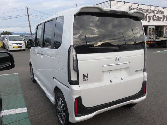 ホンダ Ｎ　ＢＯＸ カスタム ６６０ ４ＷＤ R8年 (東北) 99