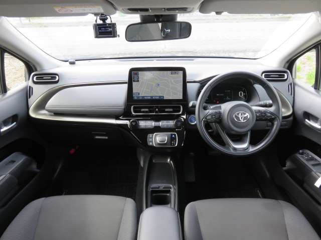 トヨタ アクア １．５ Ｚ Ｅ－ＦＯＵＲ ４ＷＤ R4年 () 99
