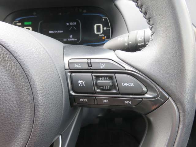 トヨタ アクア １．５ Ｚ Ｅ－ＦＯＵＲ ４ＷＤ R4年 () 99