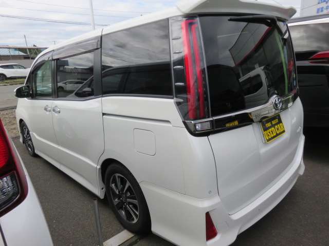 トヨタ ノア ２．０ ＳＩ ＷＸＢＩＩ ４ＷＤ R1年 () 99