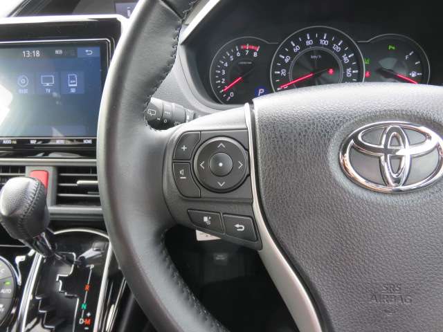 トヨタ ノア ２．０ ＳＩ ＷＸＢＩＩ ４ＷＤ R1年 () 99