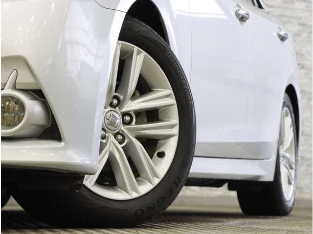 トヨタ クラウン　ハイブリッド ハイブリッド ２．５ Ｓ H27年 (関東) 99