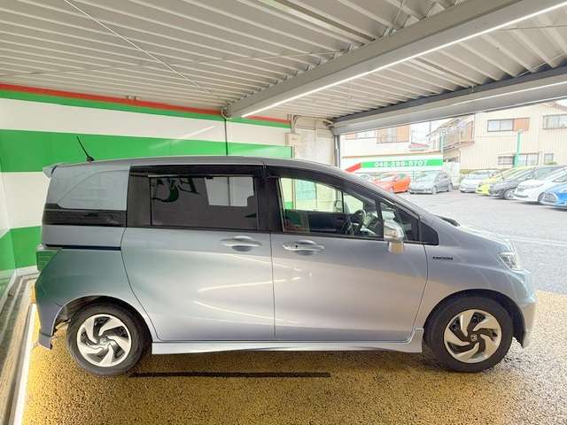ホンダ フリードスパイク　ハイブリッド １．５ ジャストセレクション H28年 (関東) 99