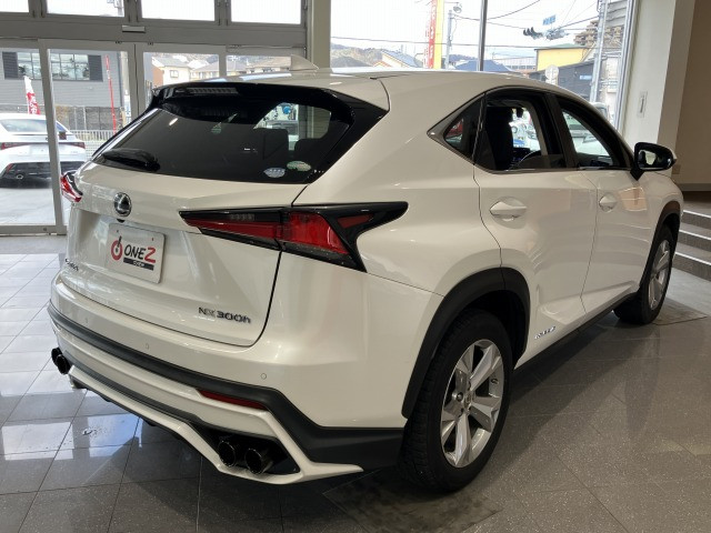 レクサス ＮＸ３００ｈ ３００Ｈ バージョンＬ ４ＷＤ H30年 (近畿) 99