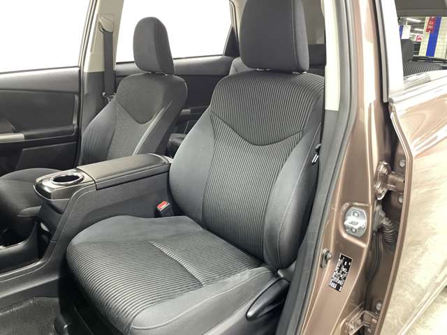 トヨタ プリウスΑ １．８ Ｓ H28年 (近畿) 99