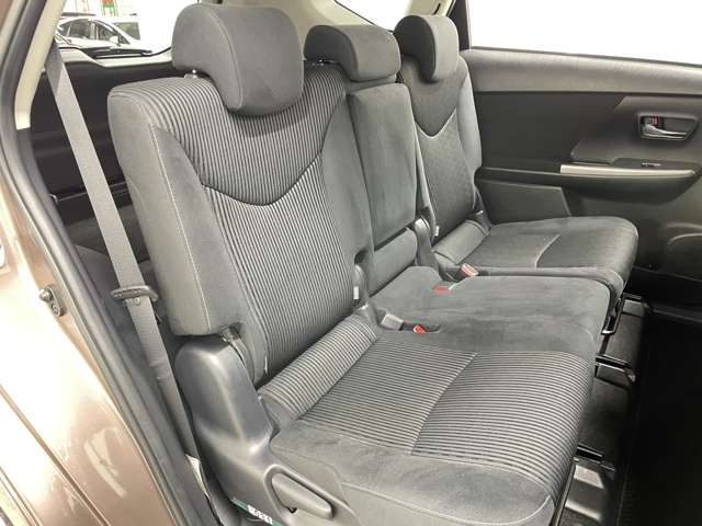 トヨタ プリウスΑ １．８ Ｓ H28年 (近畿) 99