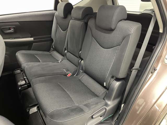 トヨタ プリウスΑ １．８ Ｓ H28年 (近畿) 99