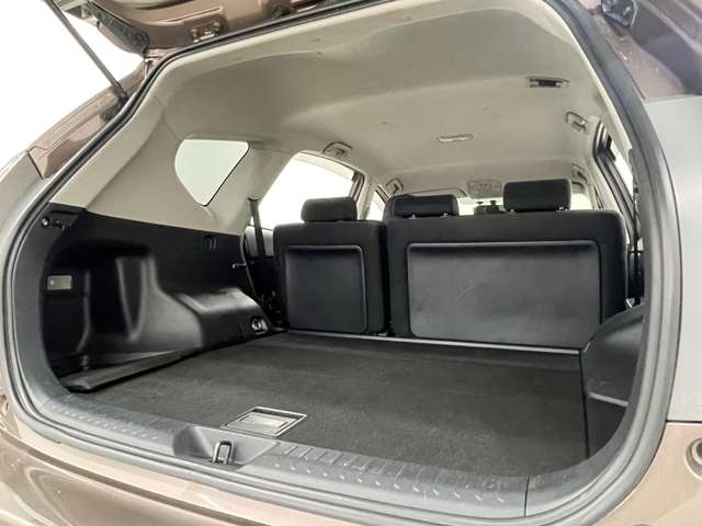 トヨタ プリウスΑ １．８ Ｓ H28年 (近畿) 99