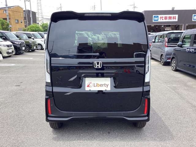 ホンダ Ｎ　ＢＯＸ カスタム ６６０ ブラック スタイル R8年 (近畿) 99