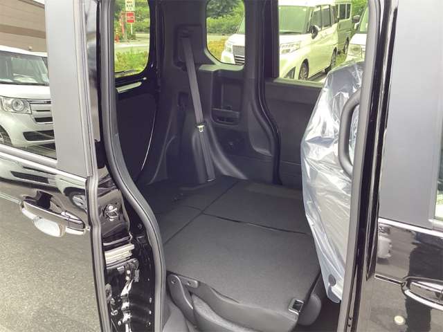 ホンダ Ｎ　ＢＯＸ カスタム ６６０ ブラック スタイル R8年 (近畿) 99
