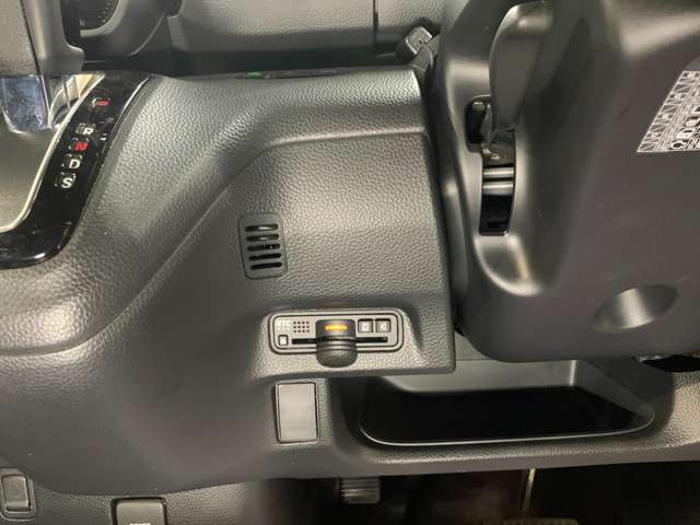 ホンダ Ｎ　ＢＯＸ カスタム ６６０ Ｇ Ｌ ターボ ホンダセンシング H30年 () 99