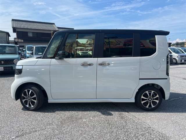 ホンダ Ｎ　ＢＯＸ カスタム ６６０ コーディネートスタイル ２トーン R8年 (近畿) 99
