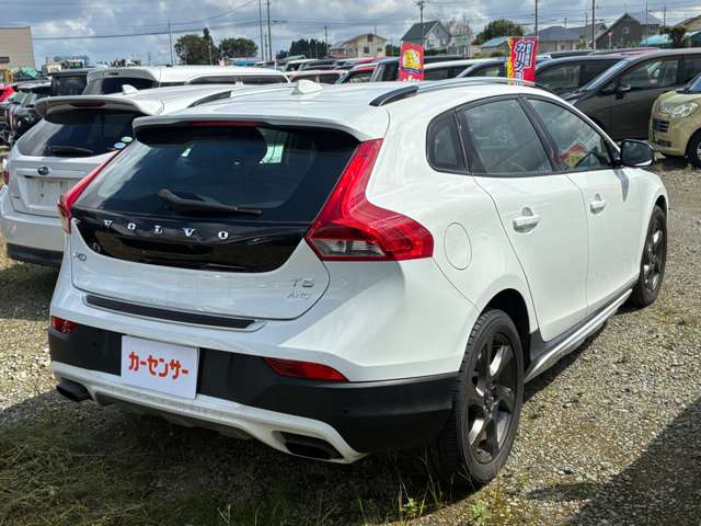 ボルボ Ｖ４０クロスカントリー Ｔ５ ４ＷＤ H26年 () 99