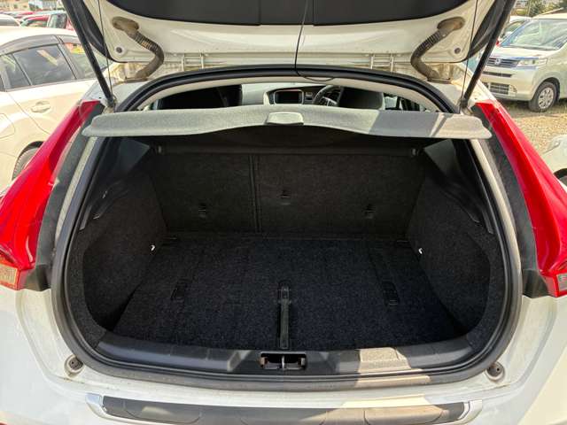 ボルボ Ｖ４０クロスカントリー Ｔ５ ４ＷＤ H26年 () 99