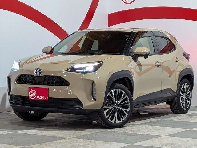 トヨタ ヤリスクロス　ハイブリッド １．５ ハイブリッド Ｚ Ｅ－ＦＯＵＲ ４ＷＤ R5年 () 99