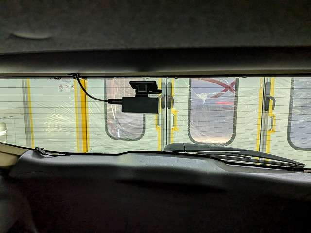 トヨタ ヤリスクロス　ハイブリッド １．５ ハイブリッド Ｚ Ｅ－ＦＯＵＲ ４ＷＤ R5年 () 99