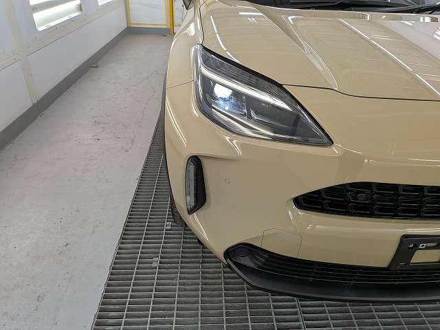 トヨタ ヤリスクロス　ハイブリッド １．５ ハイブリッド Ｚ Ｅ－ＦＯＵＲ ４ＷＤ R5年 () 99