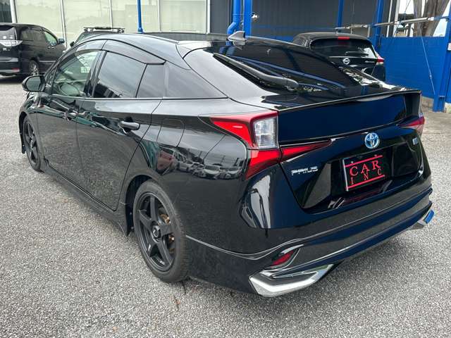 トヨタ プリウス １．８ Ｓ R1年 () 99