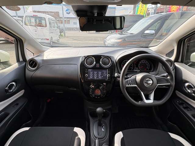 日産 ノート １．２ Ｘ Ｖセレクション 助手席スライドアップシート R2年 (東海) 99
