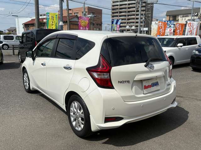 日産 ノート １．２ Ｘ Ｖセレクション 助手席スライドアップシート R2年 (東海) 99