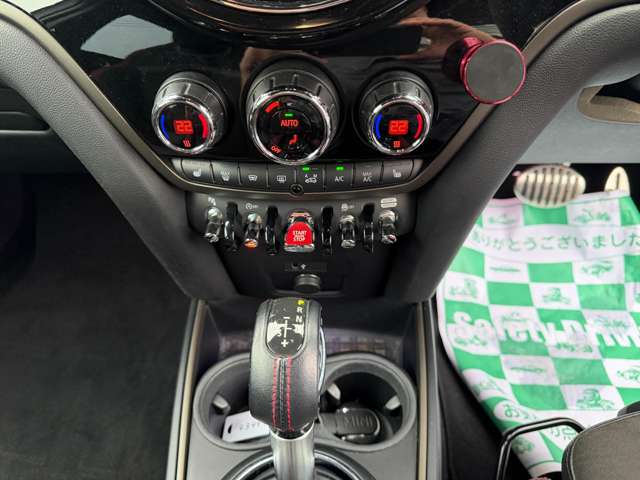 ミニ ミニクロスオーバー ジョン・クーパー・ワークス ４ＷＤ R1年 (東海) 99