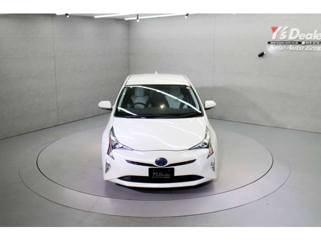 トヨタ プリウス １．８ Ａ ツーリングセレクション H28年 () 99