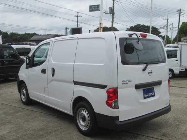 日産 ＮＶ２００バネットバン １．６ リフター付バン ＤＸ ２人乗リルートバン H27年 (関東) 99
