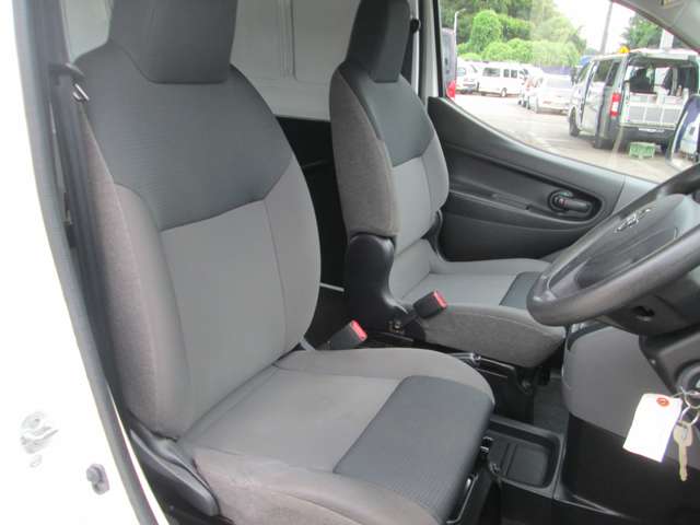 日産 ＮＶ２００バネットバン １．６ リフター付バン ＤＸ ２人乗リルートバン H27年 (関東) 99